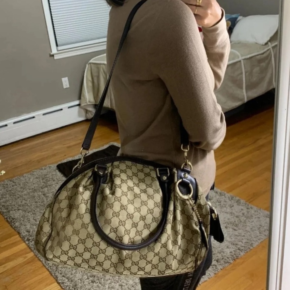 *SOLD* Authentic Gucci Sukey Purse